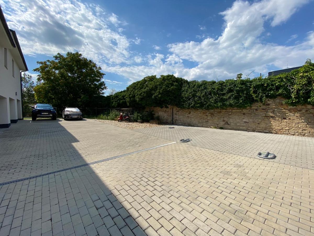 Nest2 Apartments Keszthely Bagian luar foto